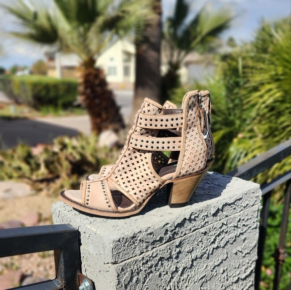 Lane Boots Artesia‎ Cut Out Ankle Bootie Western Cowgirl Beige - Picture 5 of 10